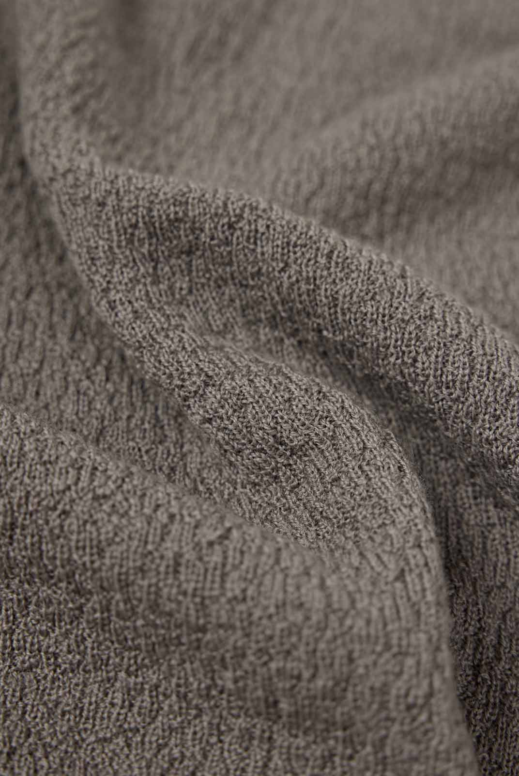 100% Extra-Fine Merino Wool Turtleneck Sweater