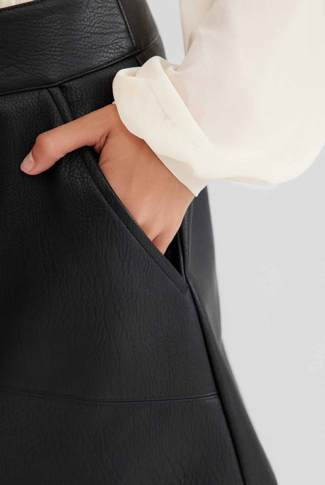 ASOBIO PU Mini Skirt