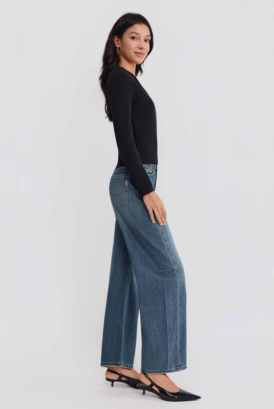 ASOBIO Square-Neck Fitted Longsleeve Top