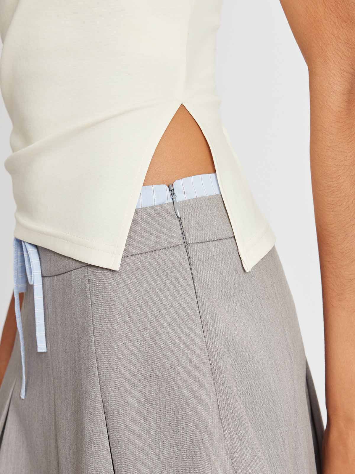 Ruched Side Asymmetrical Hem Sleeveless Top