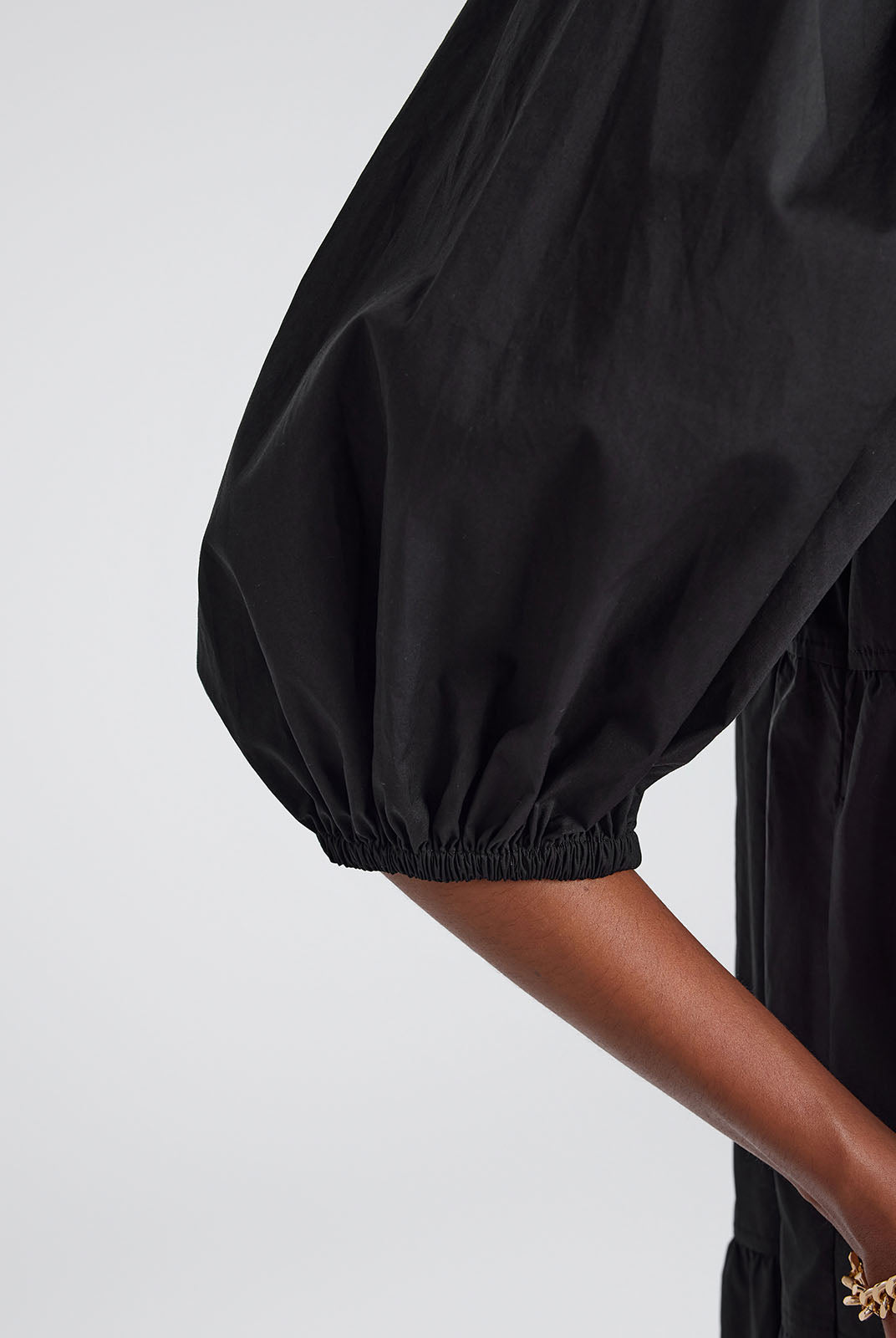 Tiered Midi Dress with Stylish Bow Tie Front