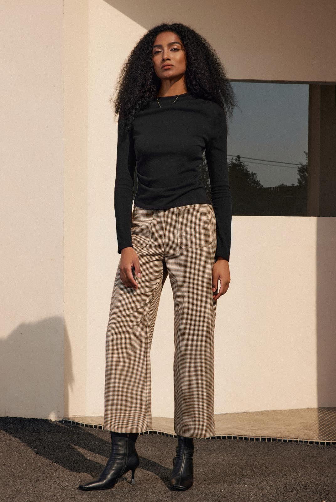 ASOBIO Cropped Mid-Rise Straight Leg Trousers