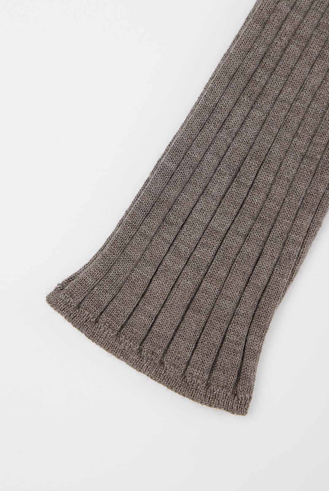 ASOBIO 100% Wool Ribbed V-Neck Pullover Sweater