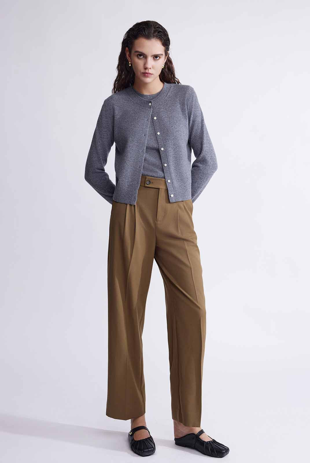 Lightweight 100% Wool Crewneck Cardigan