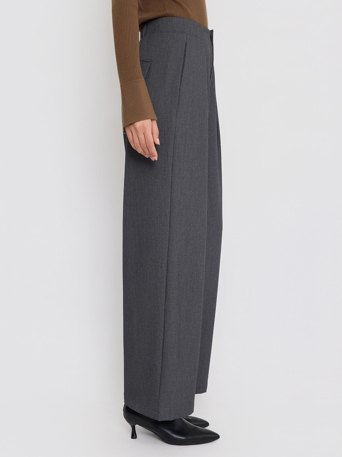 ASOBIO Wool-Blend Pleated Wide-Leg Pant