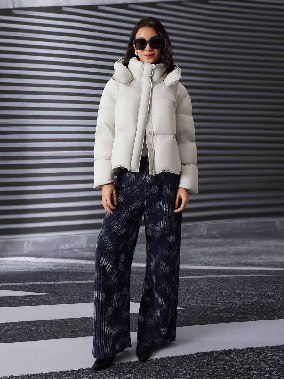 ASOBIO Cropped Hooded Down Puffer