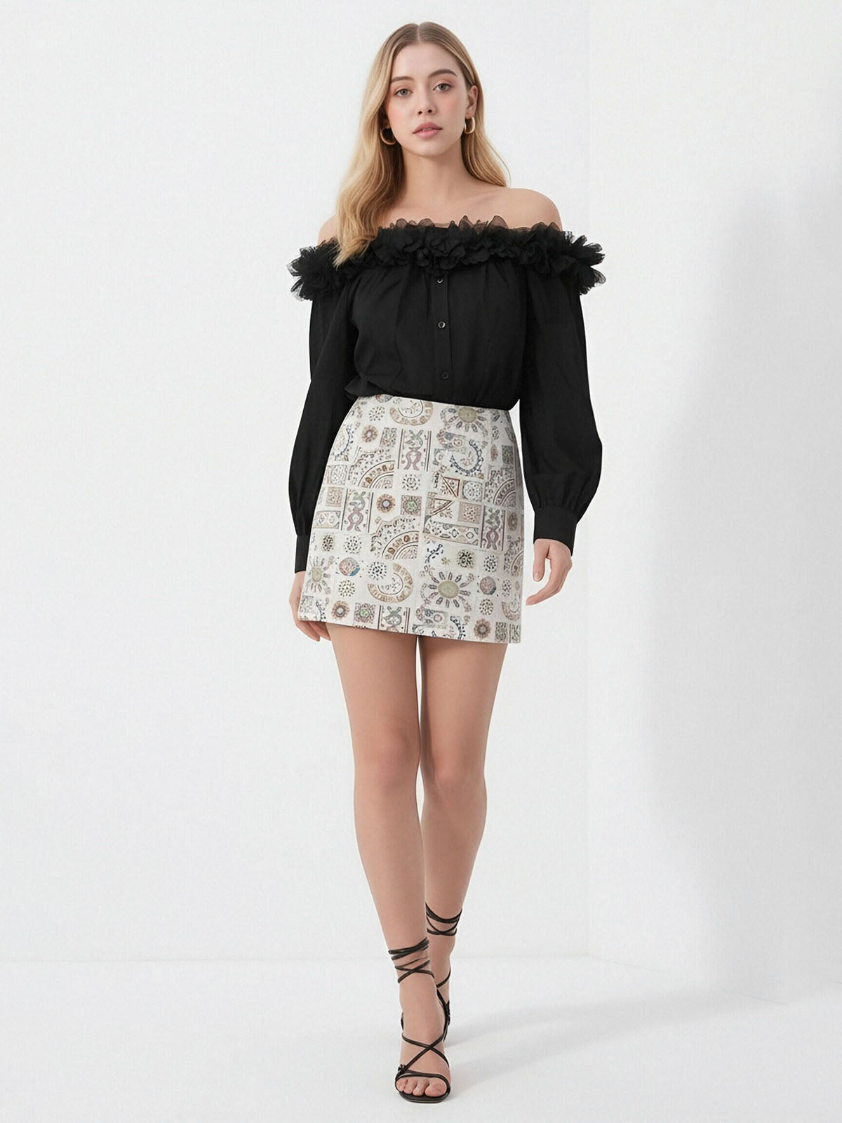 ASOBIO Embroidered Mini Skirt
