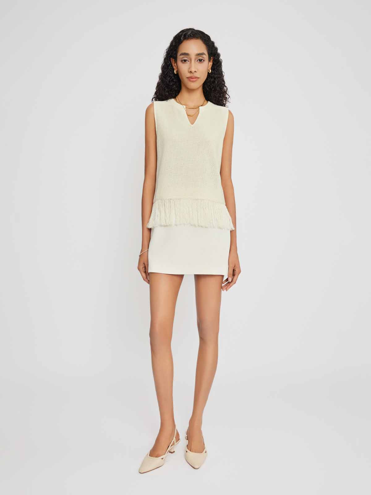 ASOBIO V-Cut Fringe Hem Tee