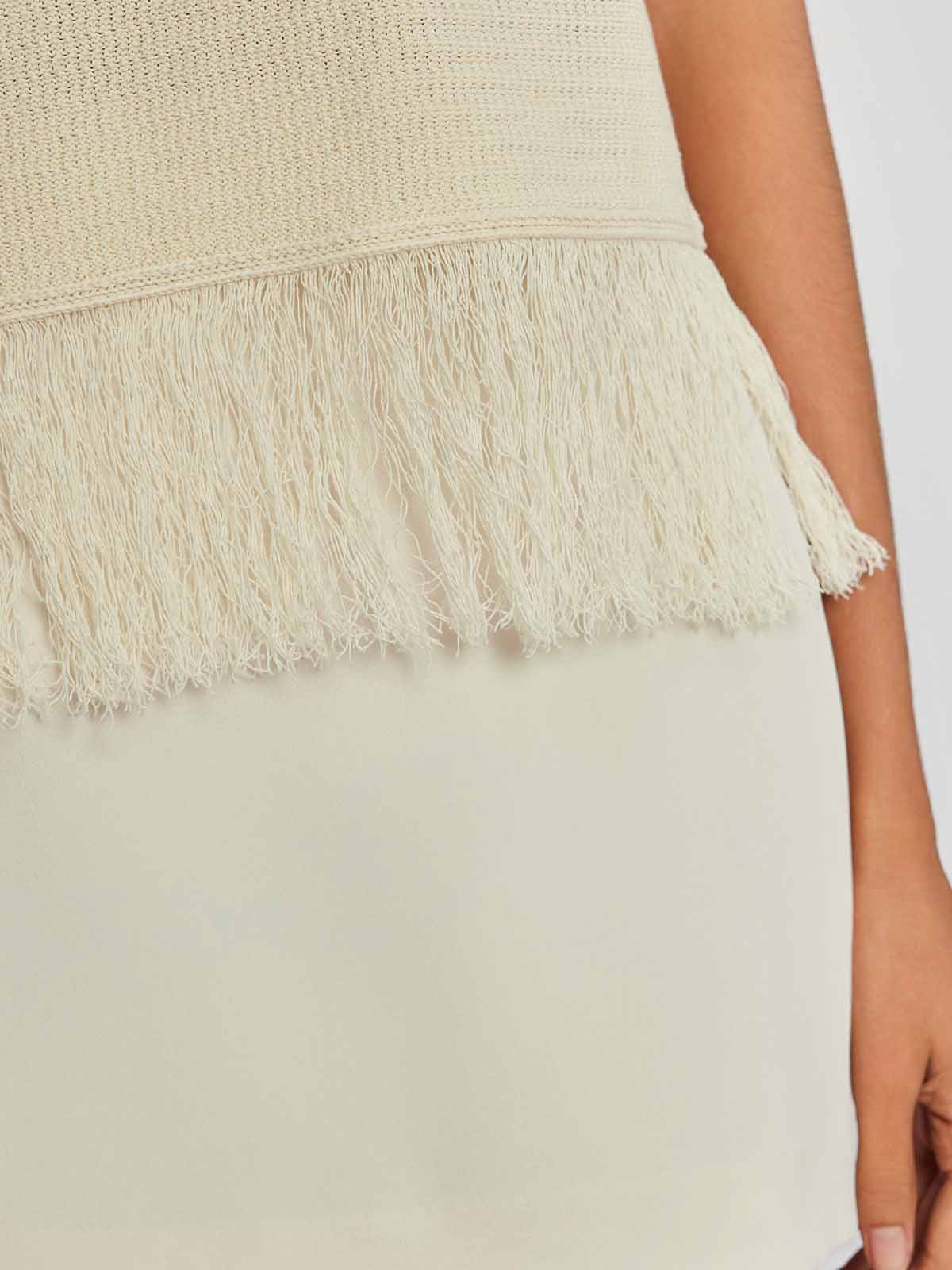  V-Cut Fringe Hem Tee